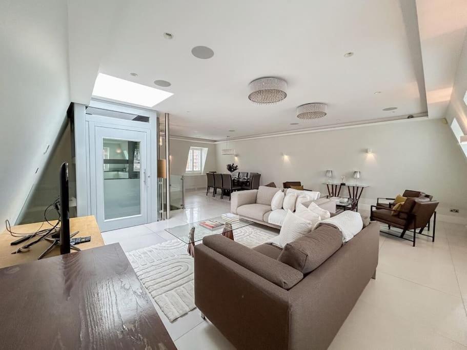 Elegant Penthouse In Prime Location Appartamento Londra