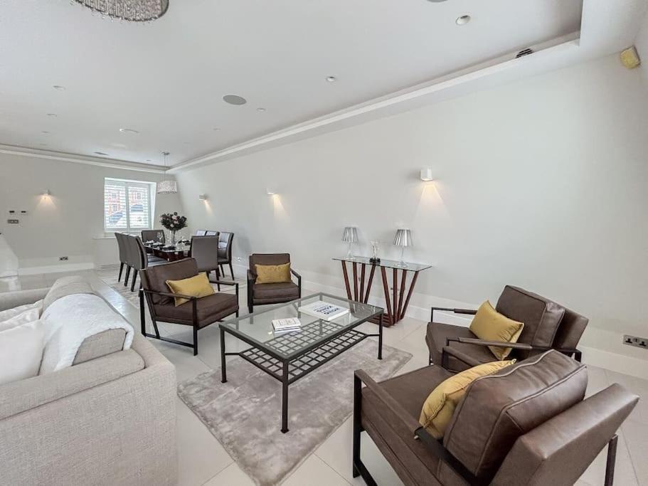 Appartamento Elegant Penthouse In Prime Location